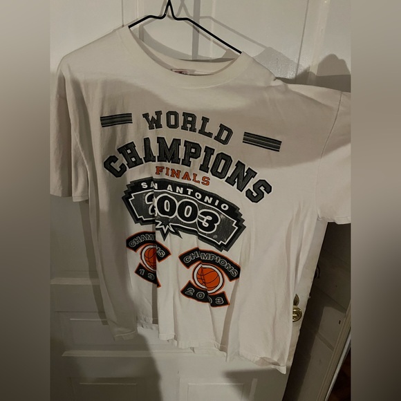 Vintage San Antonio Spurs tshirt - Picture 1 of 3
